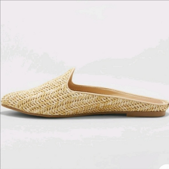 Universal Thread Woman’s Mule ~ style Violet ~ 4 left in stock. Sold 14 - Picture 3 of 6